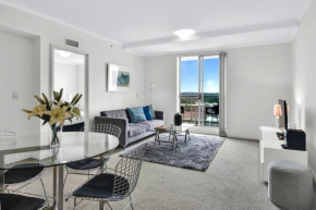 Modern spacious Chatswood Apartment H1016, Sydney